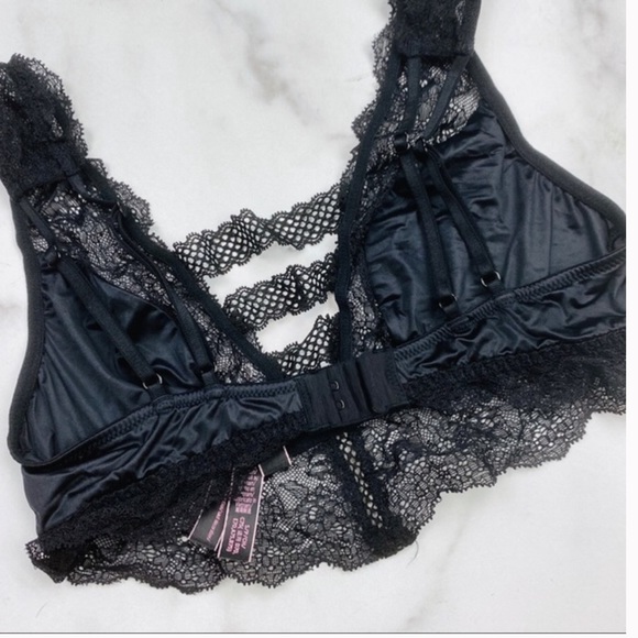 Victoria Secret | Lace Bra - Picture 4 of 5